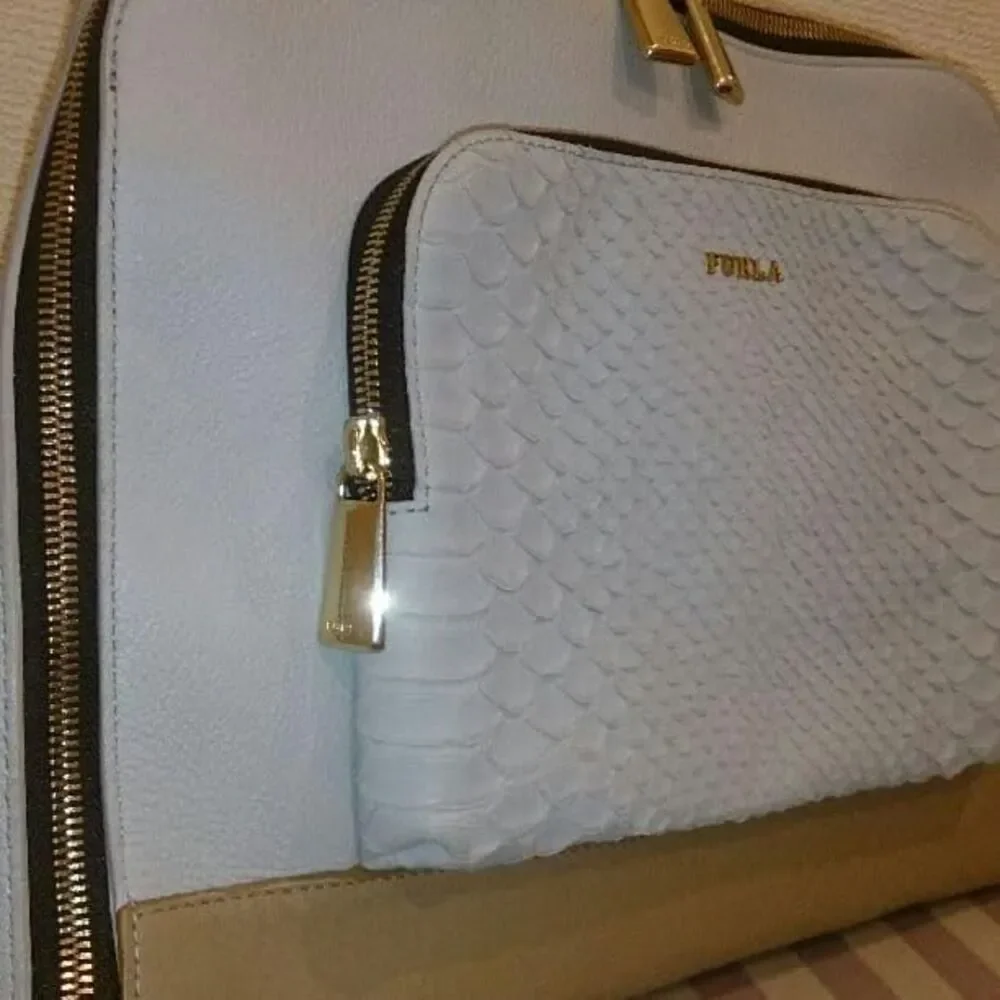NWOT Furla FRIDA calf Leather Satchel, Dust Bag, Rare, Msrp $548 MINT - Picture 7 of 12